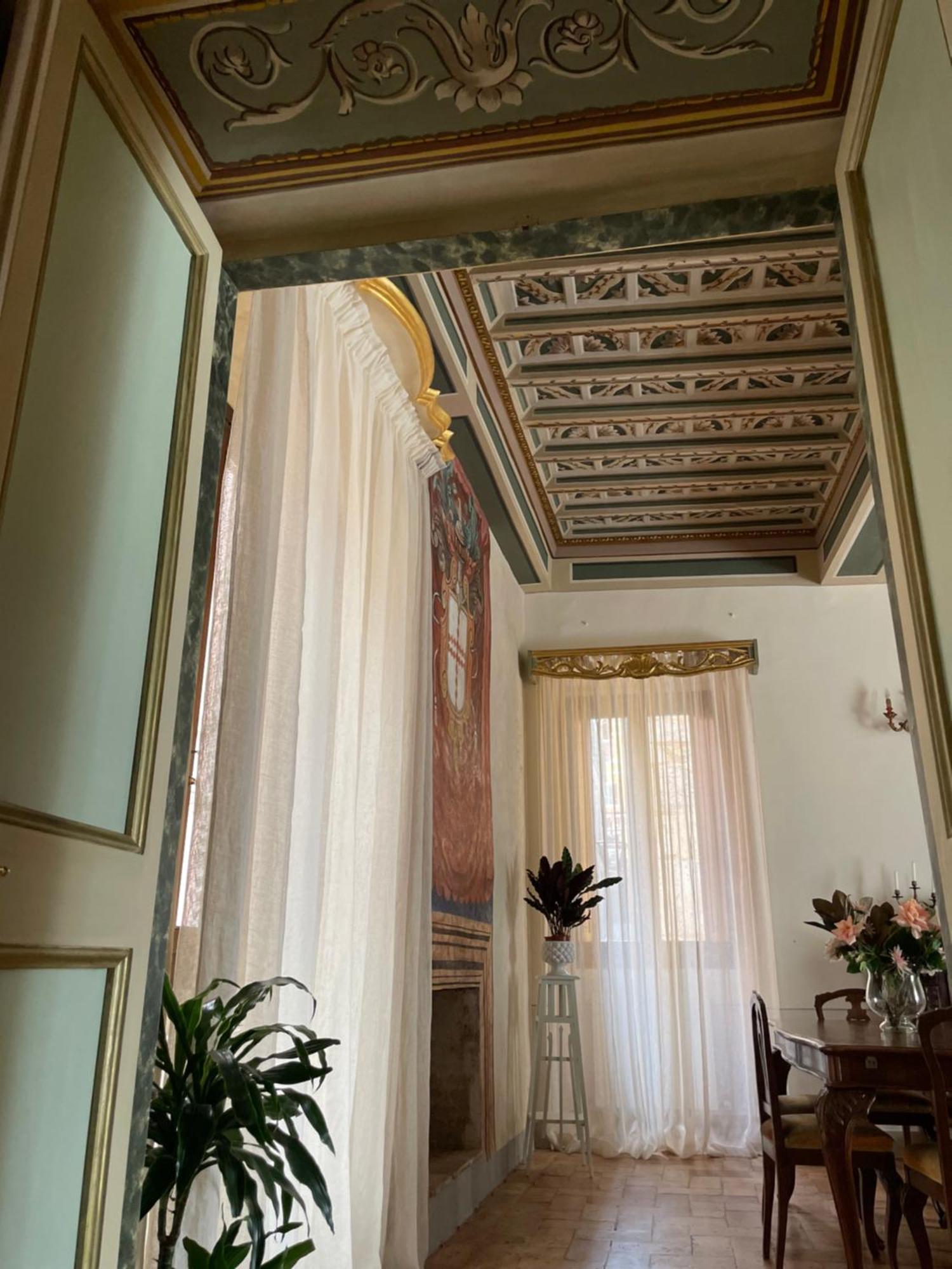 Апартаменти Palazzo Lauri Сполето Екстер'єр фото